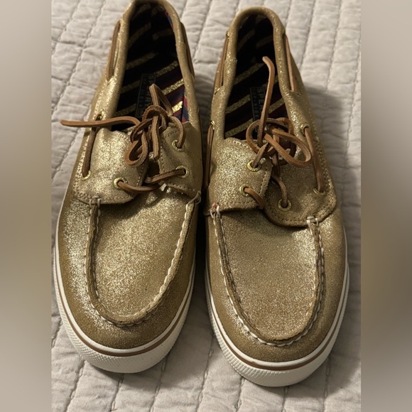 Women’s Sperry deck shoes - Picture 1 of 4